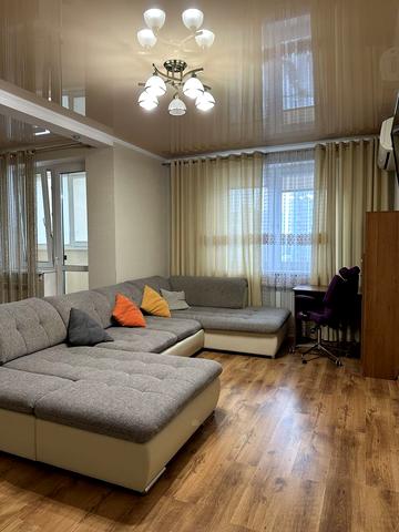 Патріарха Мстислава Скрипника вул., 40