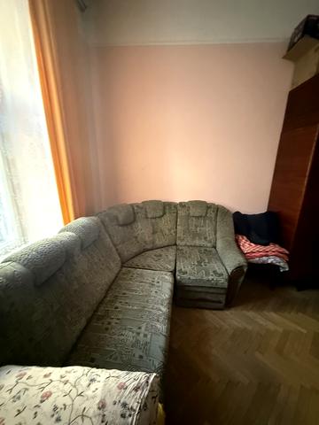 Шептицьких вул., 21