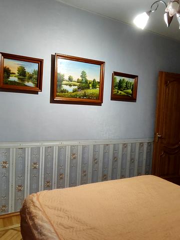 Захисників України вул. (1-го Травня), 8б