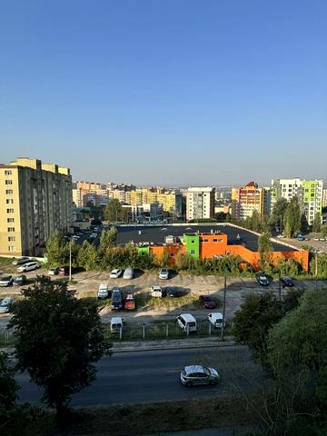 Фабрична вул., 24