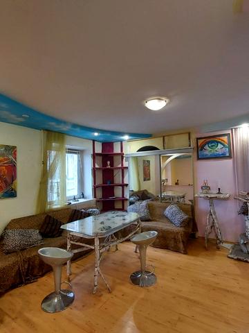 Січеславська Набережна вул., 13