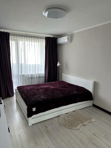 Набережна Перемоги вул., 58