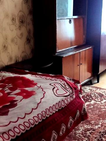 Небесної Сотні просп. (Маршала Жукова), 9