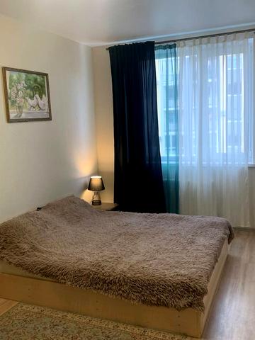 Проїзна вул., 27