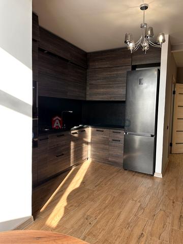 Бакинська вул., 1-В