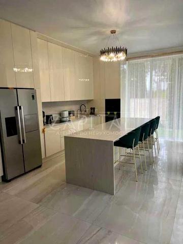 Василя Липківського вул.