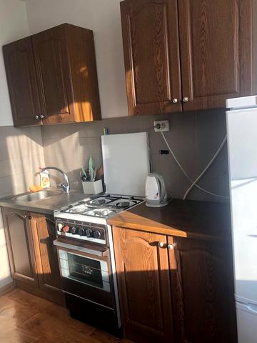 Червоної Калини просп., 25