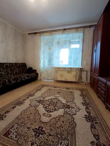 Плиткова вул., 19