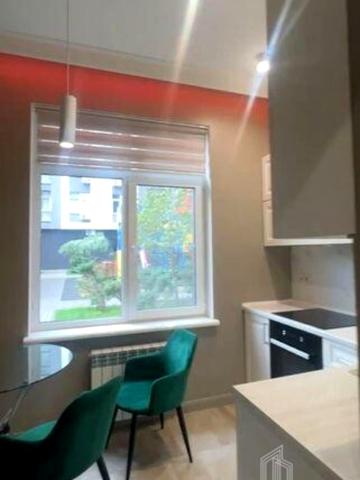 Райдужна вул., 58