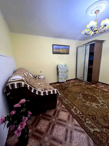 Розкидайлівська вул., 22