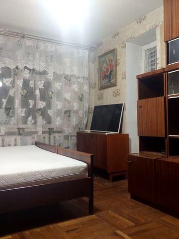 Євгена Чикаленка вул., 76б