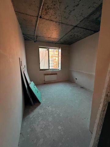 Перлинна вул., 10