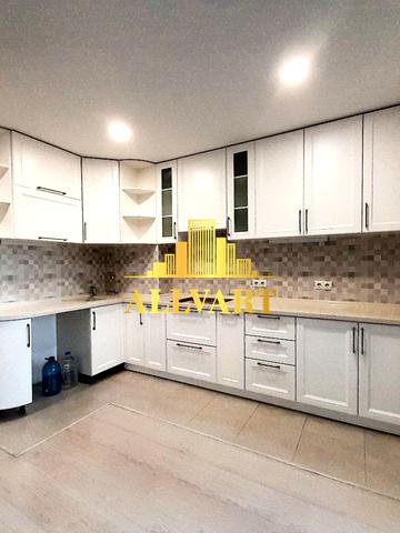 Сергія Данченка вул., 1