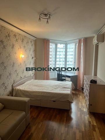 Шевченка просп., 2-Г