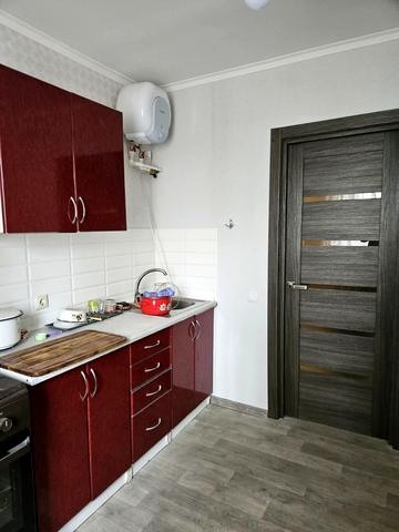 Небесної Сотні просп. (Маршала Жукова), 10г