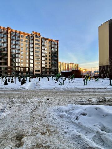 Любецька вул., 110