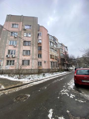 Разумовська вул., 23