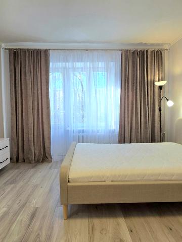 Тютюнників вул. (), 47