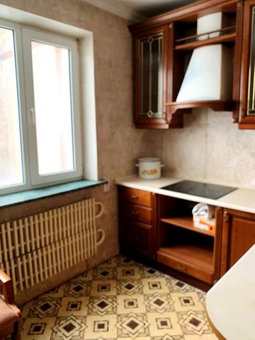 Сонячна вул., 7