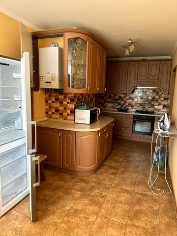 Пасічна вул., 33