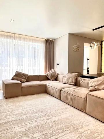 Пасічна вул., 2а