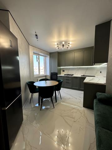 Юліана Целевича вул., 10/3