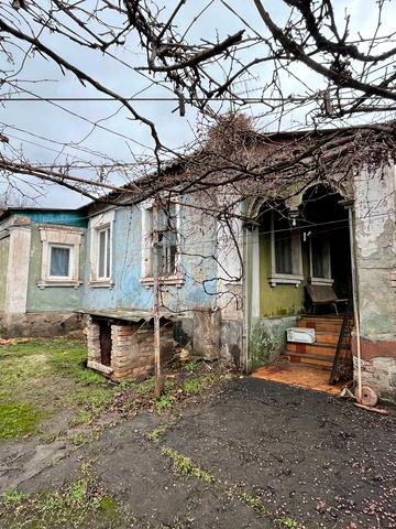 Машинобудівників вул., 14