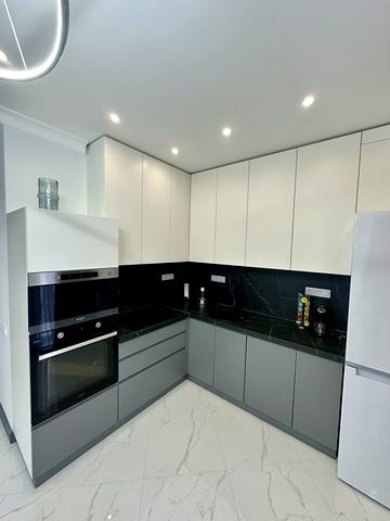 Катерини Грушевської вул. (Генерала Доватора), (Будинок)