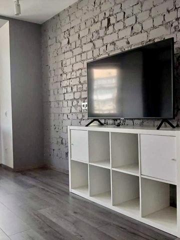 Межигірська вул., 43