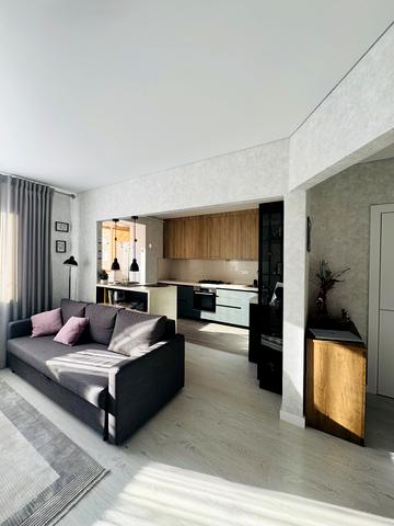 Андрія Мельника вул., 30