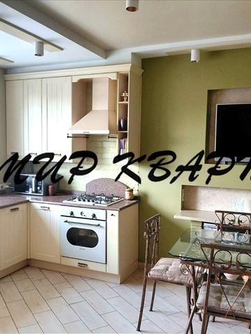 майдан Незалежності пл., 1Б