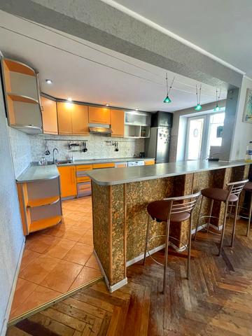 Теофіла Окуневського вул., 3