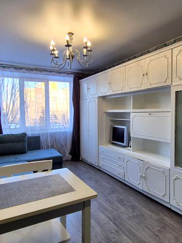 Добровольців пров., 10