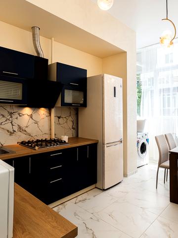 Бельведерська вул., 23