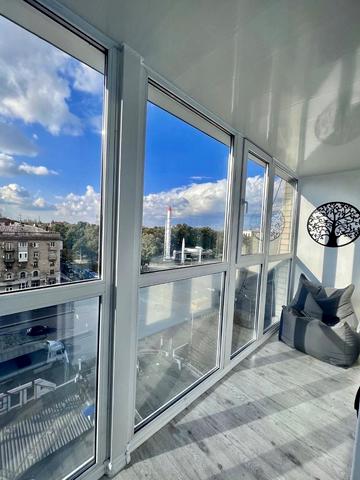 Лесі Українки просп. (Пушкіна), 21