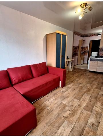 Університетський просп., 21