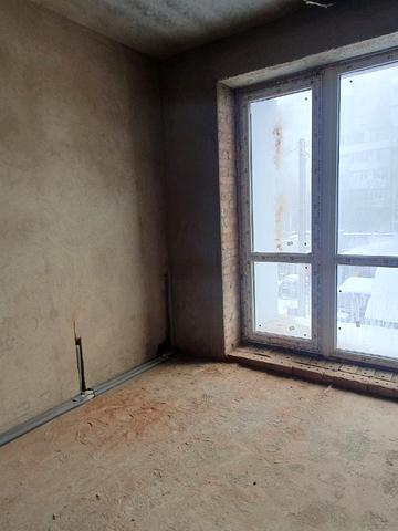 Наскрізний пров., 8-Б