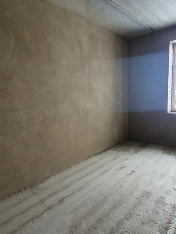 Наскрізний пров., 8-Б