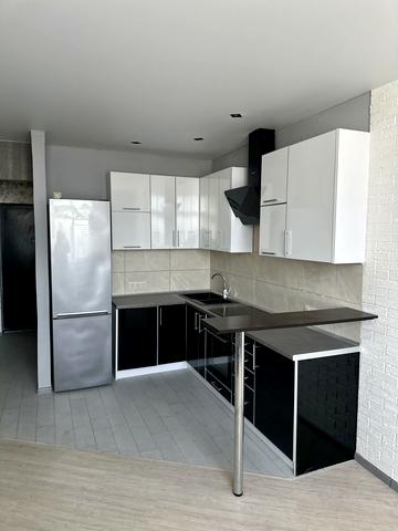 Вацлава Гавела бульв. (Івана Лепсе), 28