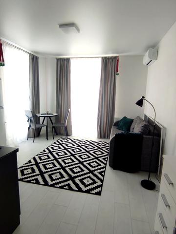 Владислава Бувалкіна вул., (Будинок 15)