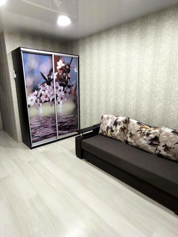 Каховська вул., 62