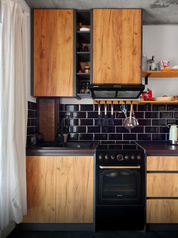 Боярська вул., 13