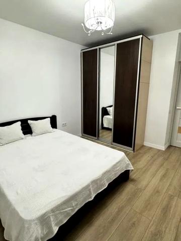 Зимова вул., 44