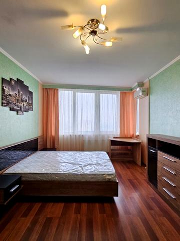 Вишгородська вул., 45