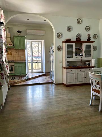 Мала Арнаутська вул., 11