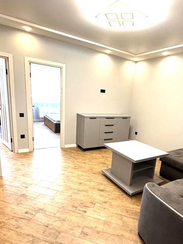 Героїв Крут вул., 8