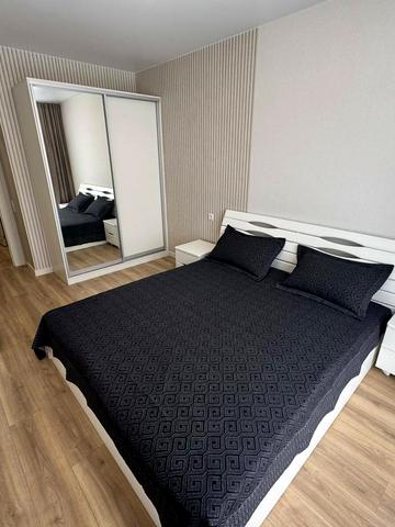 Джона Ленона вул., 41