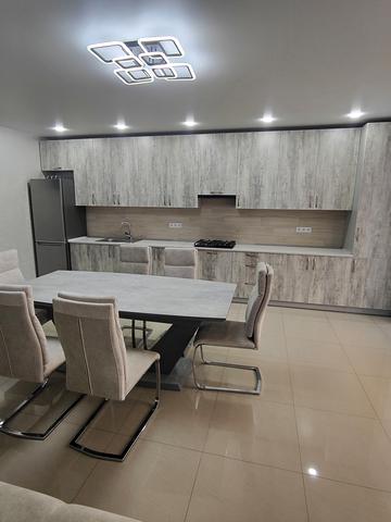 Одеська вул., 3/2