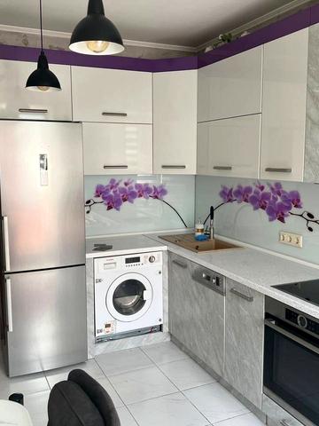 Володимира Івасюка вул., 7