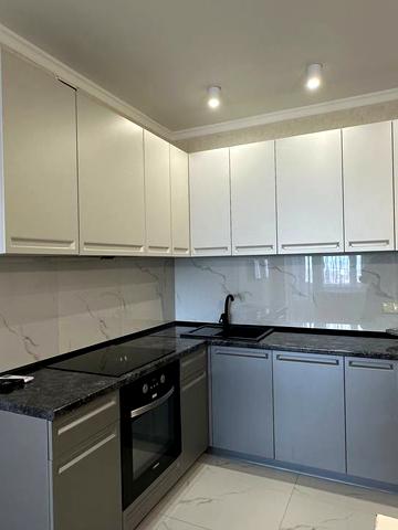 Варненська вул., 29